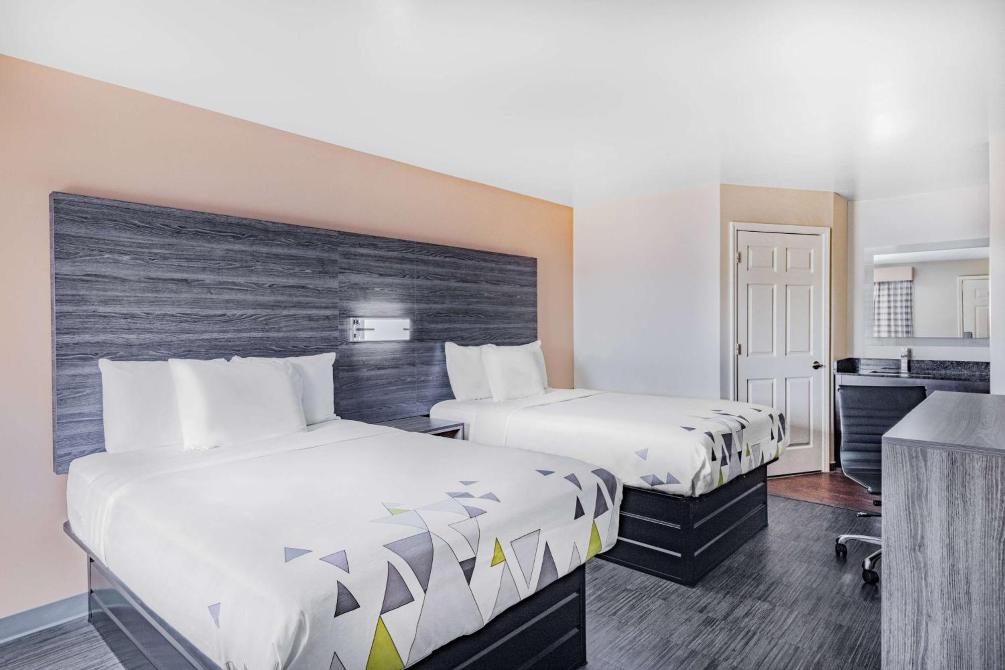 Baymont By Wyndham Commerce Ga Near Tanger Outlets Mall Esterno foto