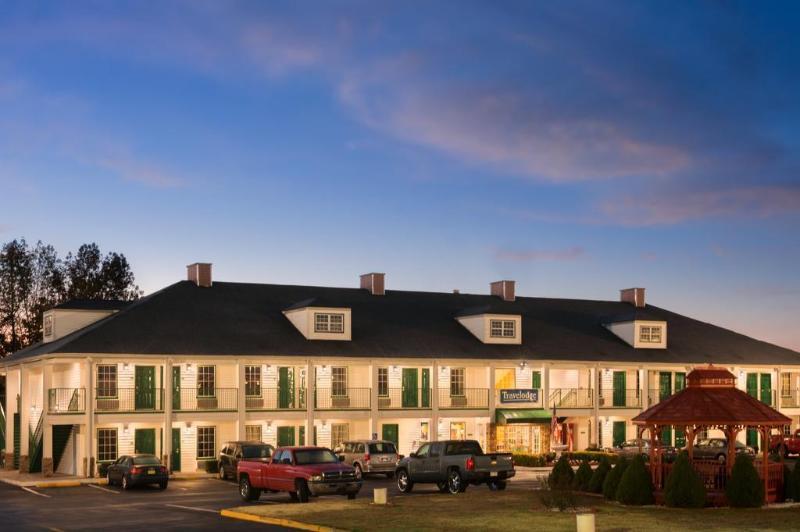 Baymont By Wyndham Commerce Ga Near Tanger Outlets Mall Esterno foto